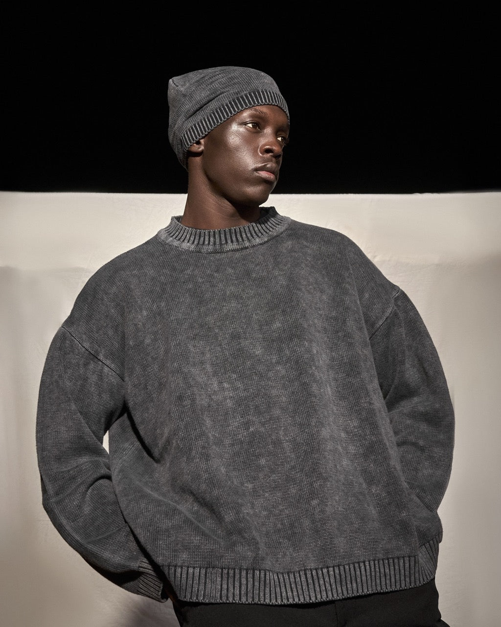 ACID WASHED KNITWEAR SWEATER